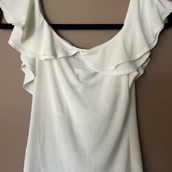 BRAND NEW- never worn Charlotte Russe OFF WHITE top with ruffles - Picture 4 of 4